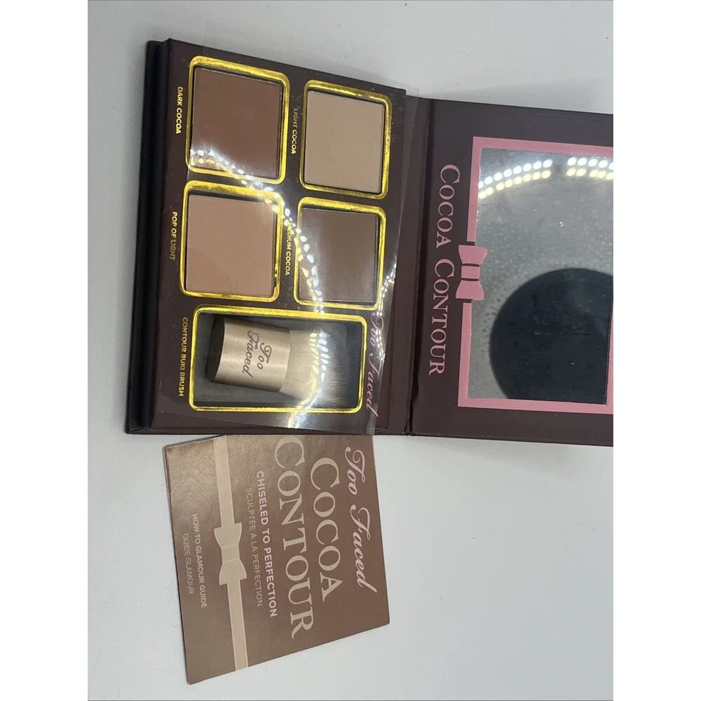 Too Faced LIGHT TO MEDIUM COCOA CONTOUR Face Contouring and Highlighting Kit